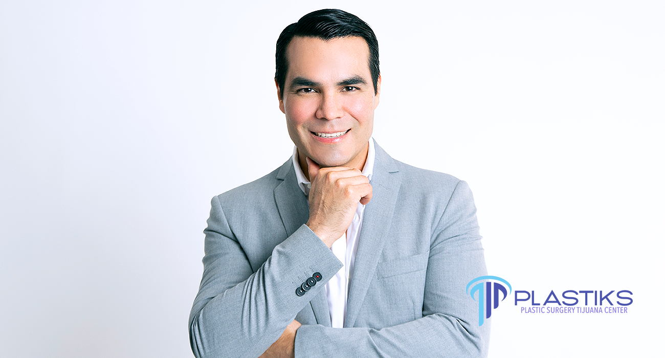 Start an online consultation with Dr. Rafael Camberos, a board certified plastic surgeon from Tijuana, Mexico.