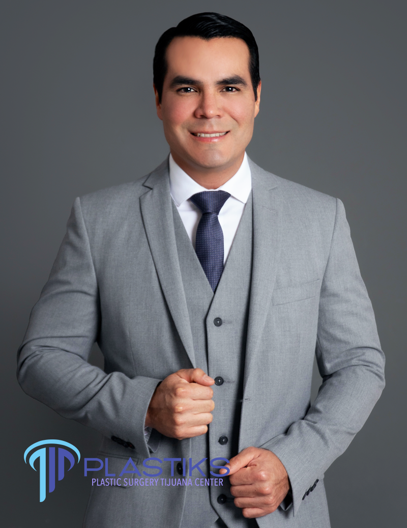 Dr. Rafael Camberos Solis is a fully trained and licensed board-certified plastic surgeon in Tijuana, Mexico.